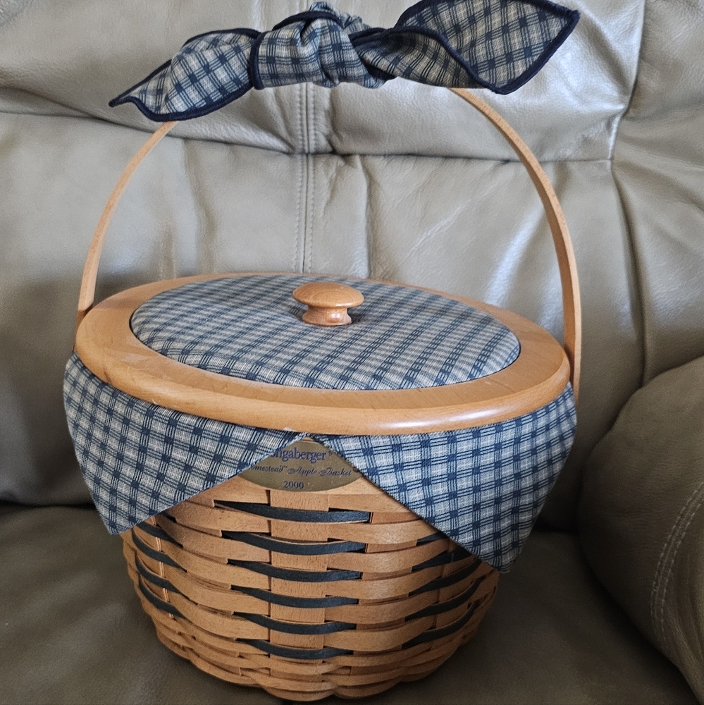 Longaberger Homestead Basket with Blue Checkered Fabric and Tan Weave Lid